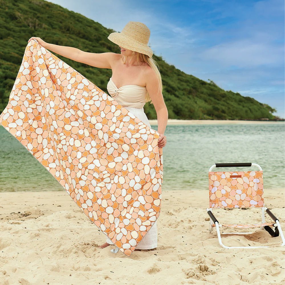 Low Beach Concert Chair Heart Shaped Rock - Umbrella Beach