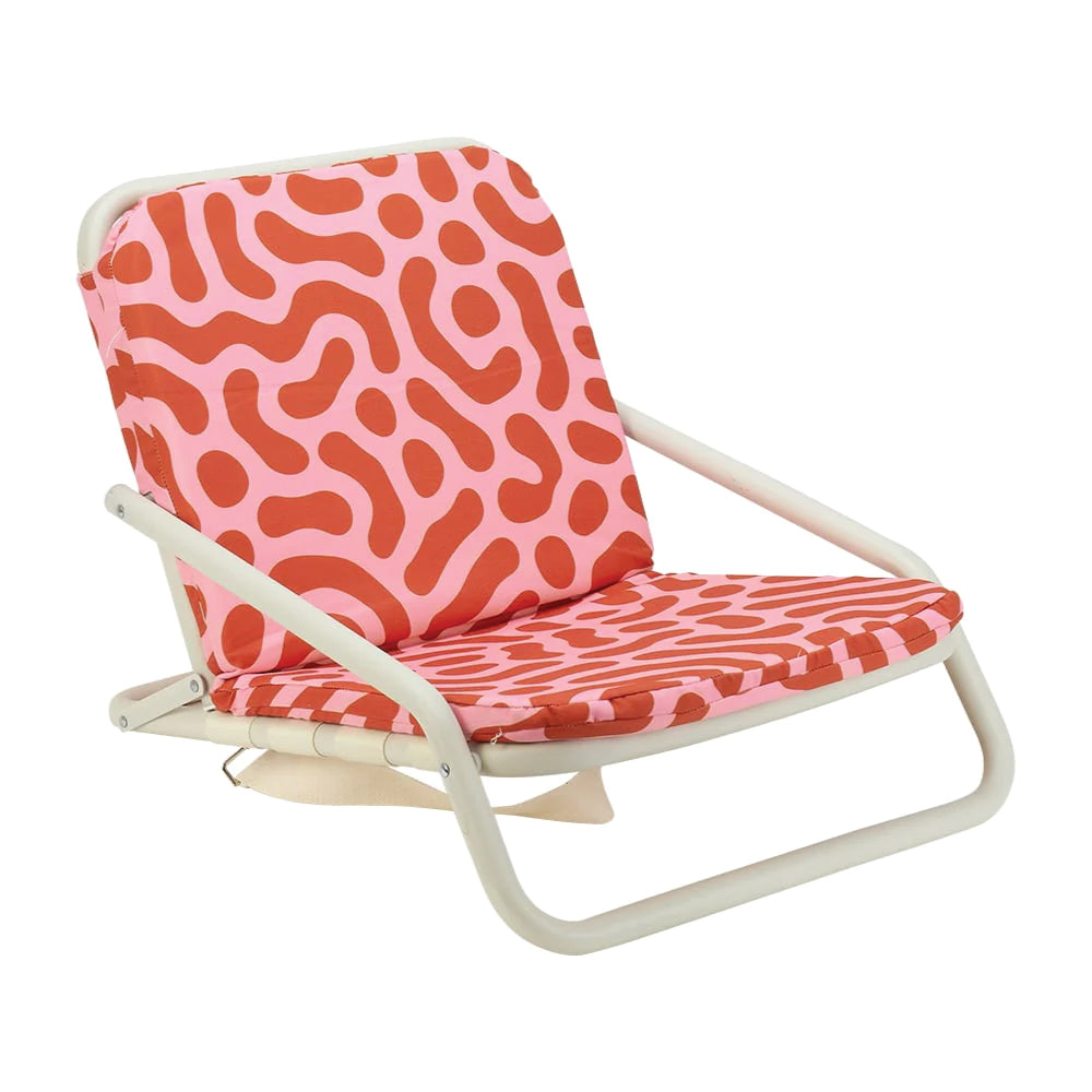 Deluxe Cushioned Beach Chair Red Squiggle