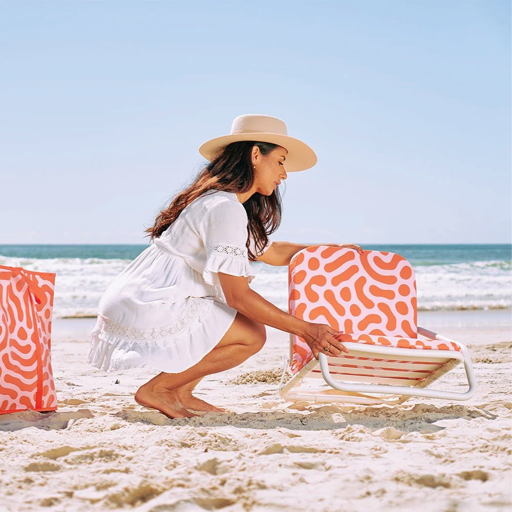 Deluxe Cushioned Beach Chair Red Squiggle - Umbrella Beach